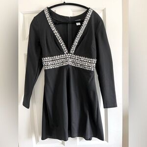 Venus dress for sale, never worn size 6